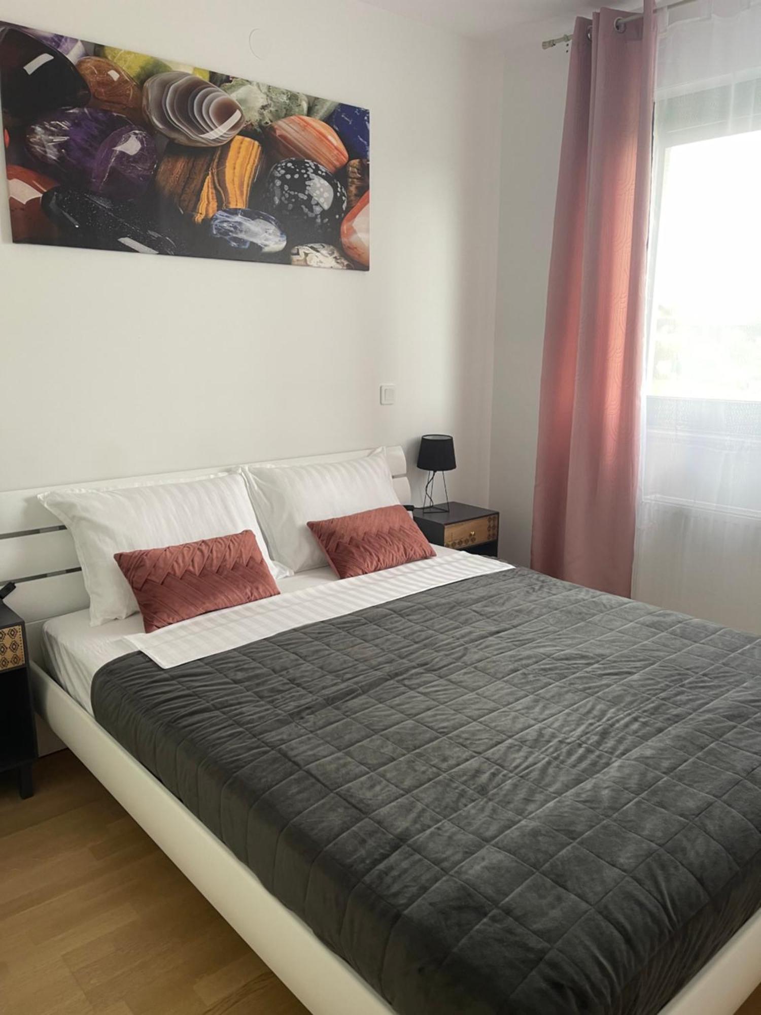 Luna,Central,Self-Check In,Ac,Wi-Fi, Washer,Free Parking Zaprešić Extérieur photo